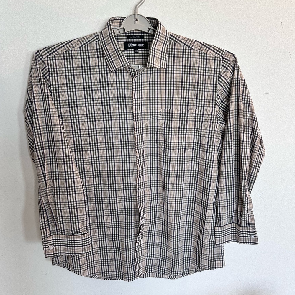 Stacy Adam’s Men’s Long Sleeve Shirt
Size 17(34/35)